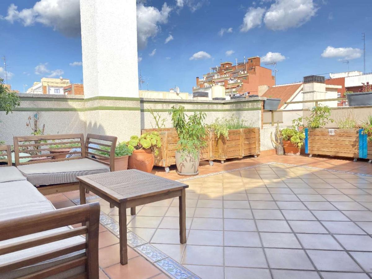 Luna L'Hospitalet de Llobregat Exterior foto