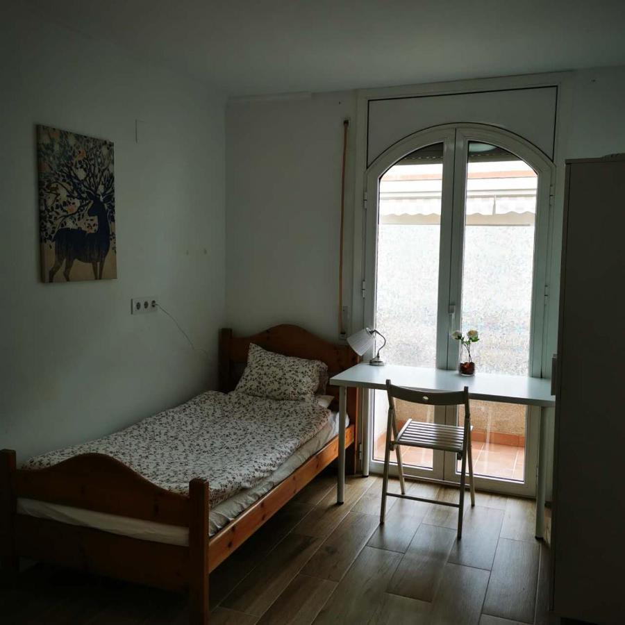 Luna L'Hospitalet de Llobregat Exterior foto